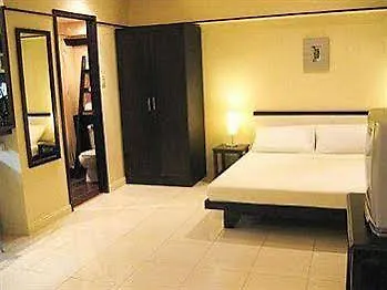 호텔 Lancaster Cebu 3*