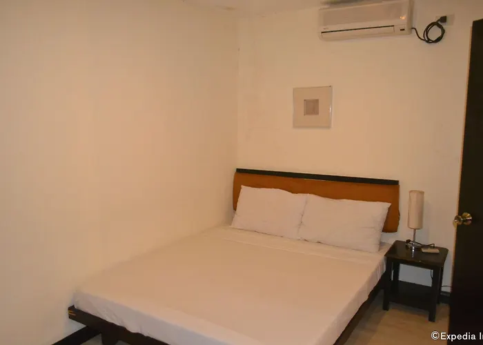 Lancaster Cebu 3*
