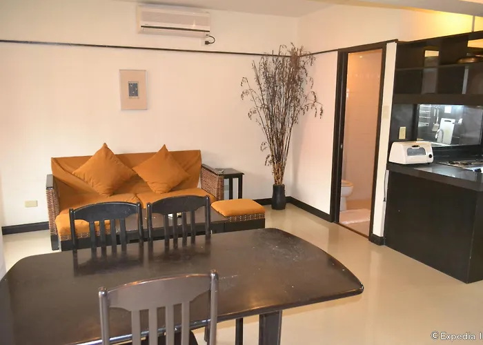 호텔 Lancaster Cebu 3*