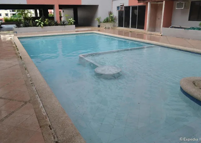 Lancaster Cebu 3*